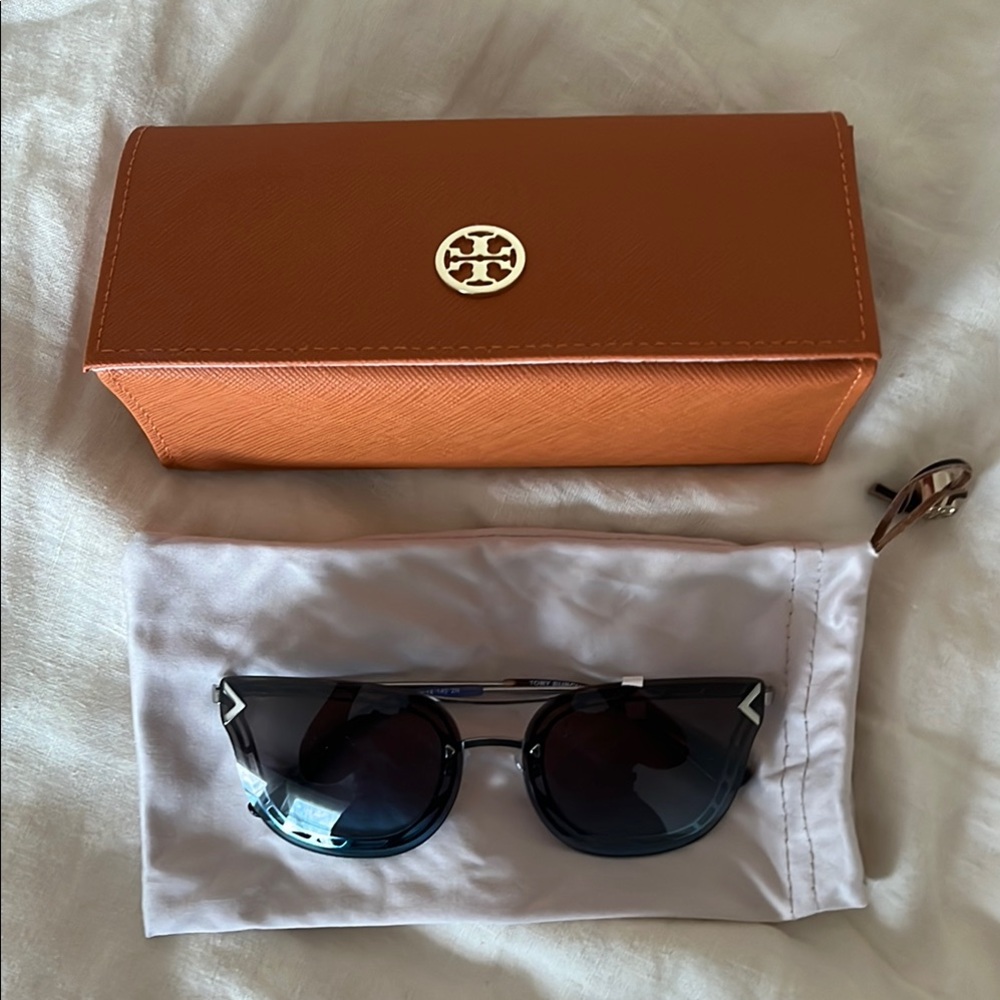 Tory Burch black aviator sunglasses